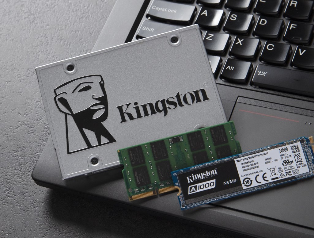 Ổ cứng SSD có kích thước nhỏ, chống va đập tốt, tuổi thọ cao 